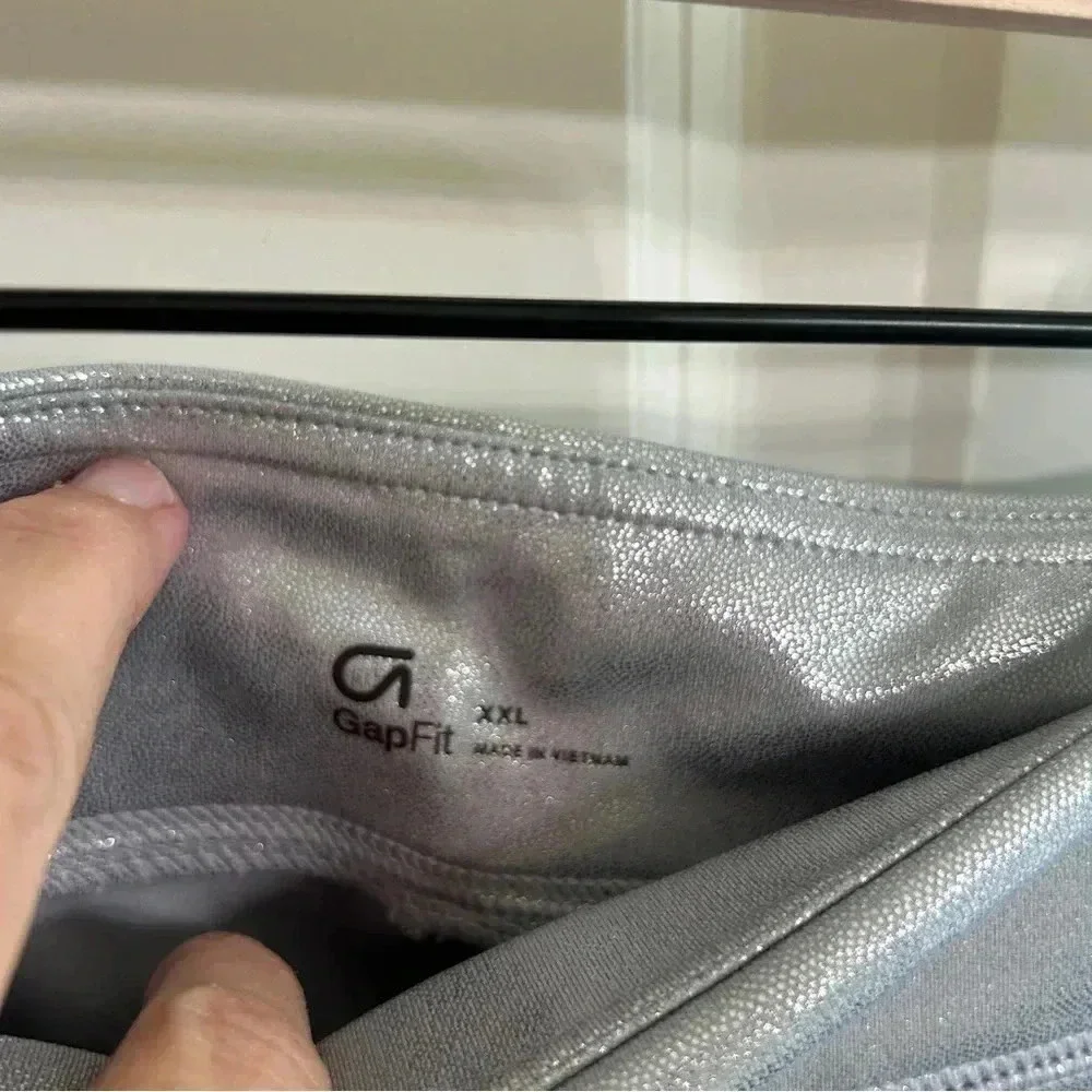 NWT Gap Kids XXL size 14/16 girls silver sparkly leggings. Stretchy. Comfy.